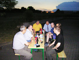 GNS Sommerfest (24.06.2005) - Männer unter sich - bis tief in die Nacht... - 2