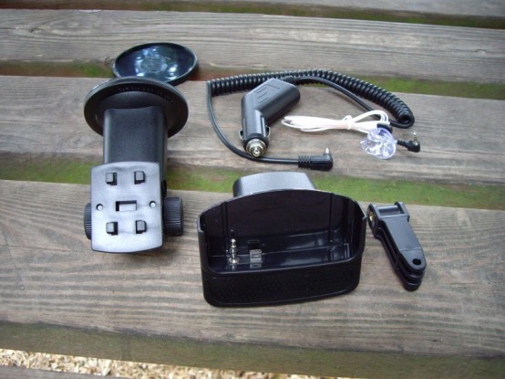 XGPS Car-Kit TMC für N1xx - Lieferumfang - 1