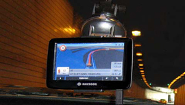 NAVIGON 2100 / 2110 max - GPS Empfang - 2