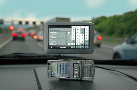 NAVIGON 8110 - Freisprecheinrichtung - 1