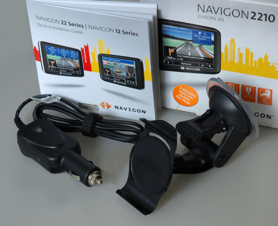 NAVIGON 2200 / 2210 - Lieferumfang - 1