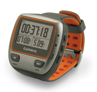 Garmin erweitert die Forerunner Serie um ein neues Modell, das sich auch für den Einsatz im Wasser eignet...