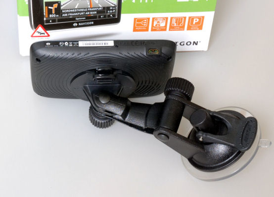 NAVIGON 4310 max - Fahrzeughalterung (6671) - 1