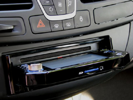 Krämer KR-747 1-DIN Radio-Navigationssystem - Einbau - 2