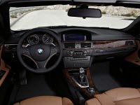 Mit dem Modelljahr 2010 ziehen viele neue Funktionen in das iDrive des 3er BMW ein. Manche von diesen sogar weltweit zum Ersten mal...