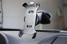 NAVIGON iPhone Design Car Kit - Erster Eindruck, Verarbeitung und Praxistauglichkeit - 1