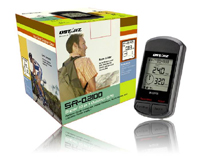 Einsteigergerät zeichnet Strecken auf und zeigt den Weg auf einer Route mit einem digitalen Kompass...