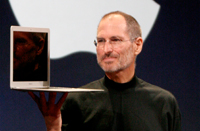 Apple wird an der Wall Street als wertvollstes IT-Unternehmen der Welt vor Microsoft gehandelt...