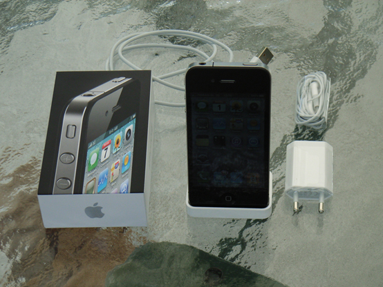iPhone 4 - Ausstattung   Zubehör - 1