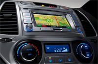 In Indien bekommt der i20 ein hochwertiges SD-Navi mit vielen Features...