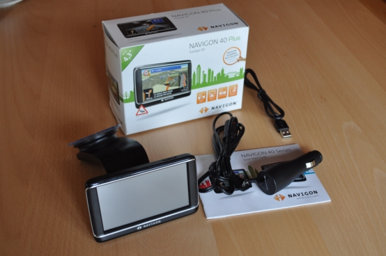 NAVIGON 40 Plus - Ausstattung und Zubehör - 1