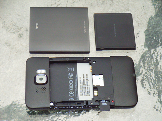 HTC HD2 (Leo): Ein Raubtier setzt Maßstäbe - Hardware und Display (8273) - 1