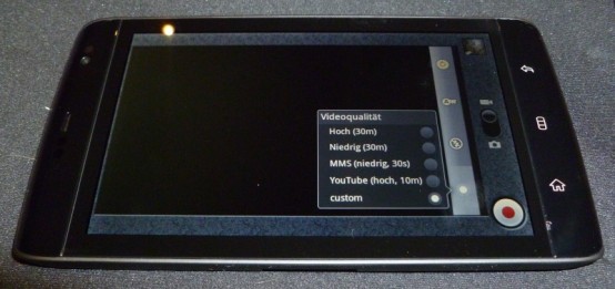 Dell Streak: Mini-Tablet-PC oder Monster-Smartphone? - 
Camcorder - 1