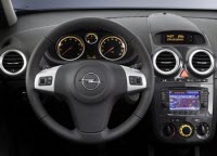 Bosch stellt neues kompaktes Multimedia-Navi Touch & Connect für den Opel Corsa vor...
