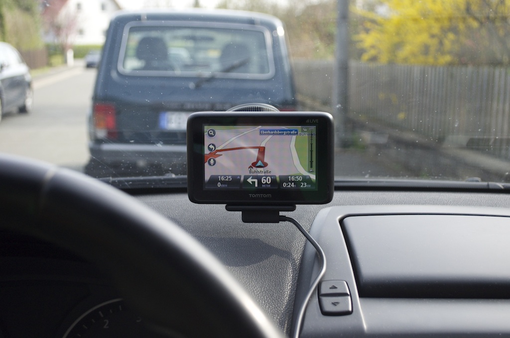 TomTom GO LIVE 1000 › pocketnavigation.de Navigation GPS Blitzer
