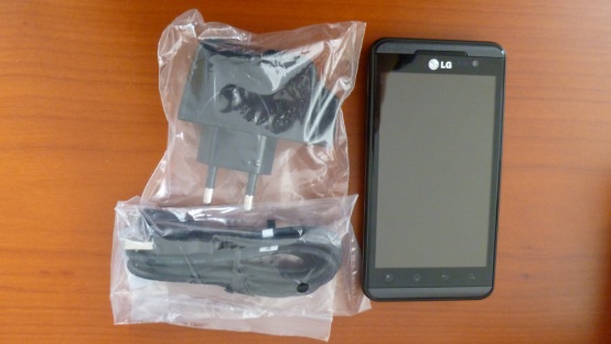 LG P920 Optimus 3D - das Raumwunder - Ausstattung   Zubehör - 1