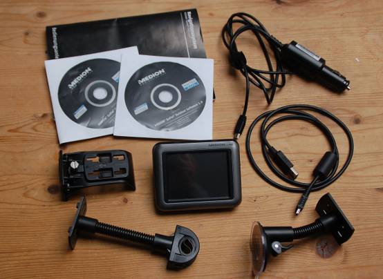 Medion GoPal S3747 - Ausstattung   Zubehör - 1