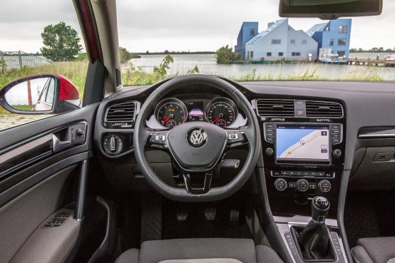 VW_Entertainment_Golf