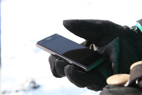 Handschuhbedienung mit dem Z1 Compact. (copyright: Sebastian Abel)