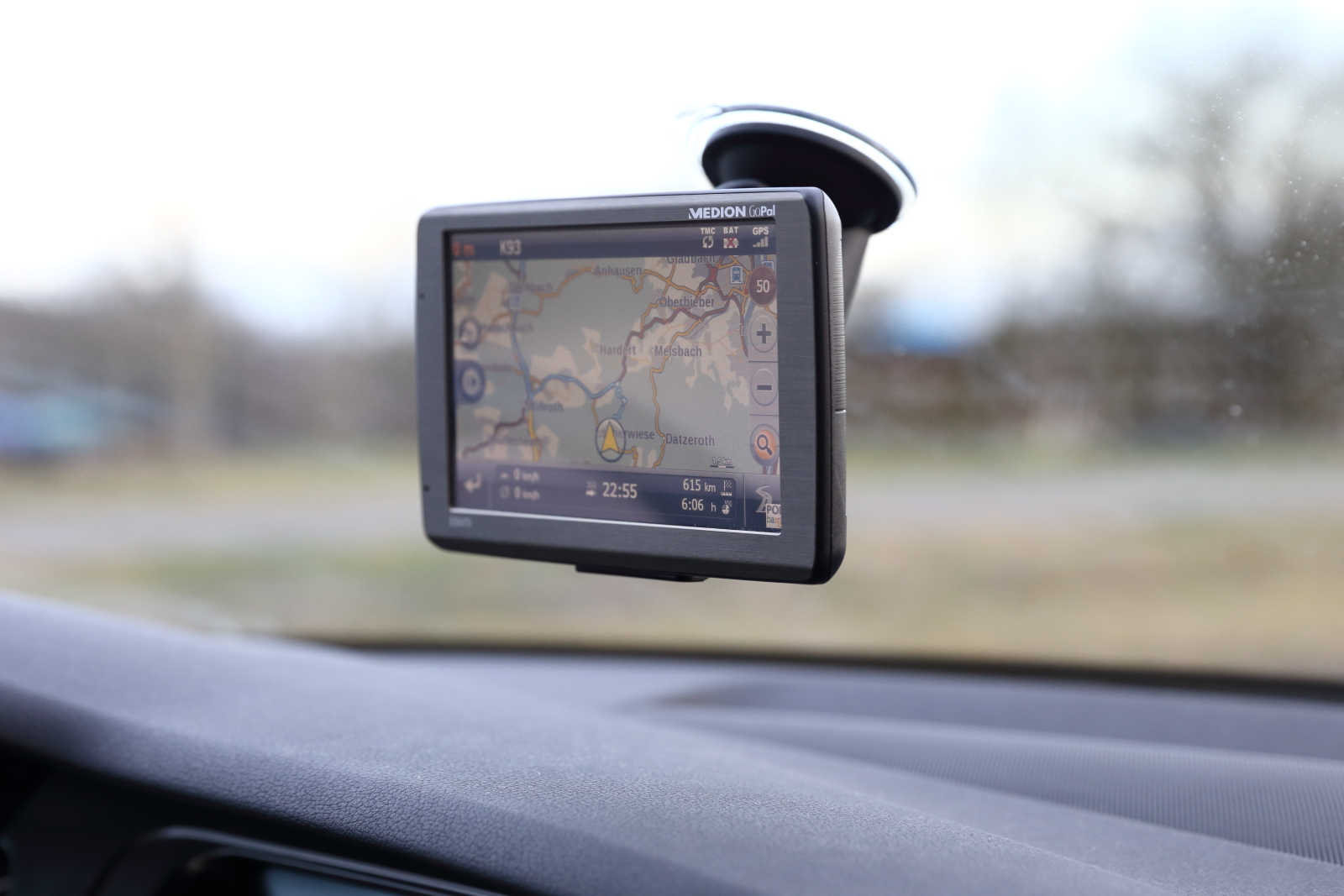 medion_e5470_halbseite