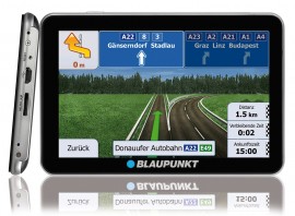 Blaupunkt TravelPilot 53/73 von vorne und seitlich