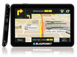 Blaupunkt TravelPilot 54/74 von vorne und seitlich