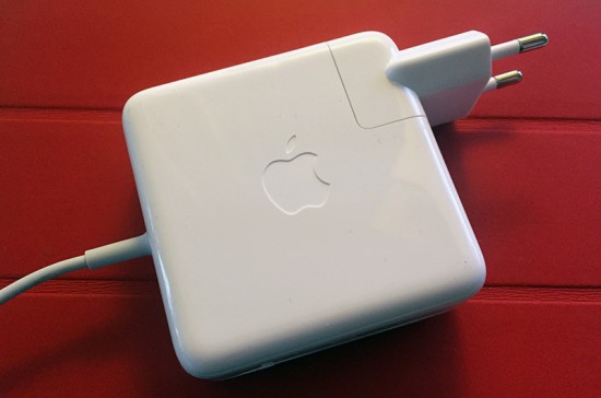 Apple-Netzteil-Austausch