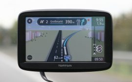 tomtom-via-52-realview-02